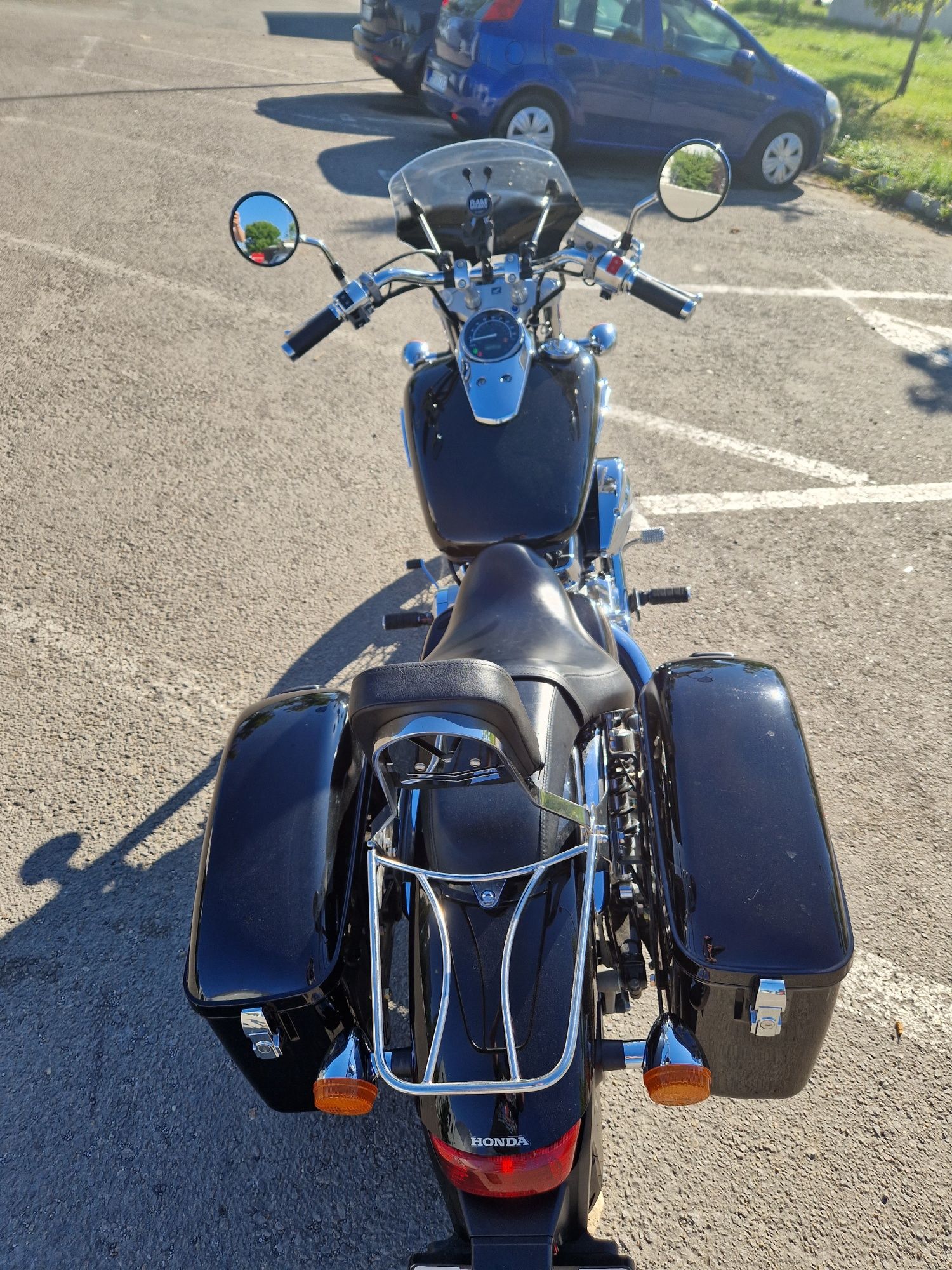 Honda shadow 750