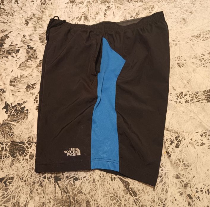 Pantaloni scurți the nord face  L