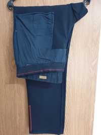 Pantaloni barbati LeeCooper