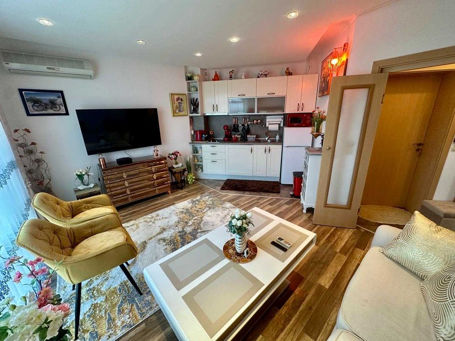 Продава се Двустаен апартамент в к.к. Слънчев бряг - 60 кв.м за 2332 €/кв.м - Снимка #4