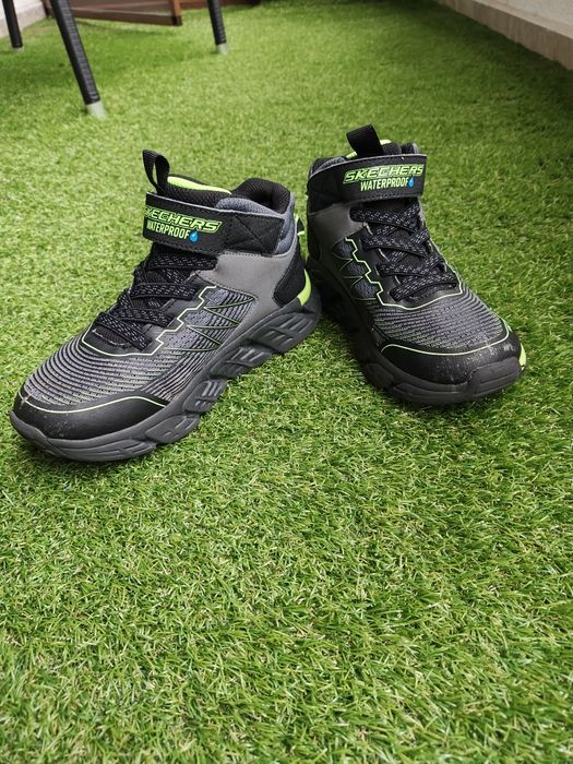 Детски непромокаеми боти Sketchers