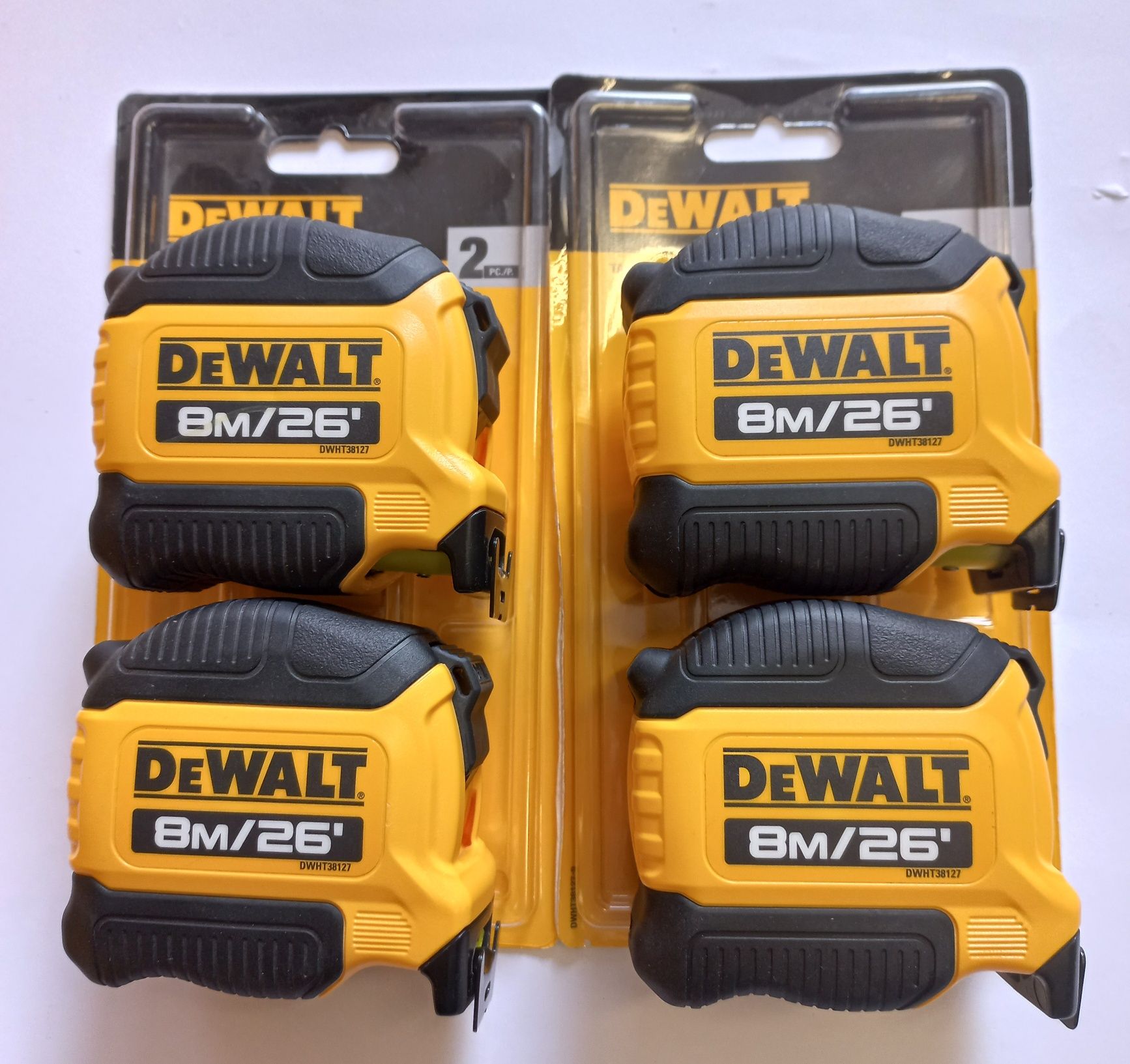 Ролетки Dewalt DWHT38127 8м.