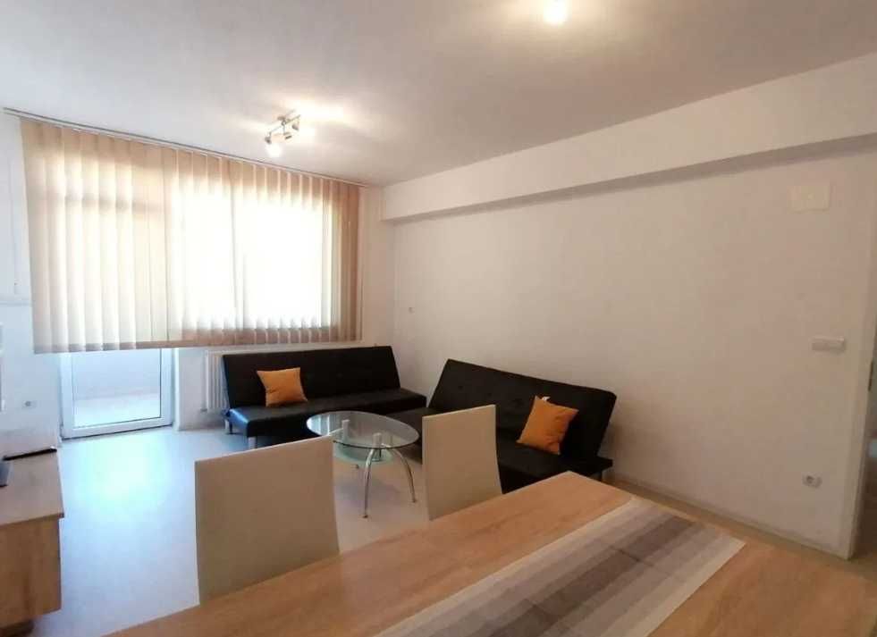 Дава се под наем Двустаен апартамент в Пловдив, Център - 47 кв.м за 178.5 € - Снимка #1