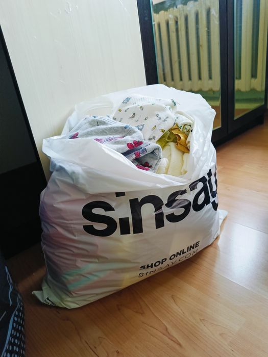 Продам детские вещи на девочку!