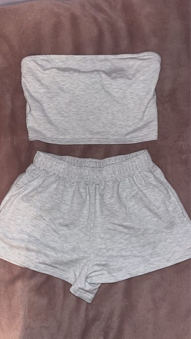 Къс сив комплект