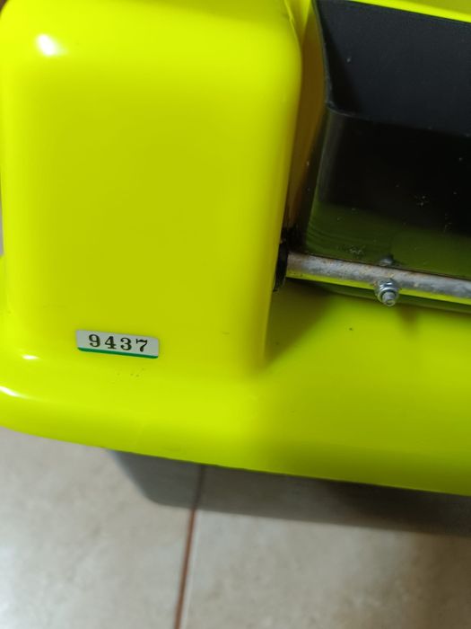 Navamodel de plantat Delfin