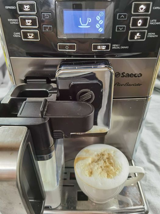 Saeco Piko Baristo - внос , с БГ меню , с кана за мляко и консумативи
