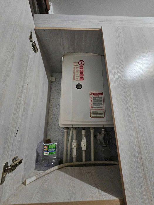 1 хоналик квартира 3-каватдан сотилади.Ор:Аэропорт кафе Полёт