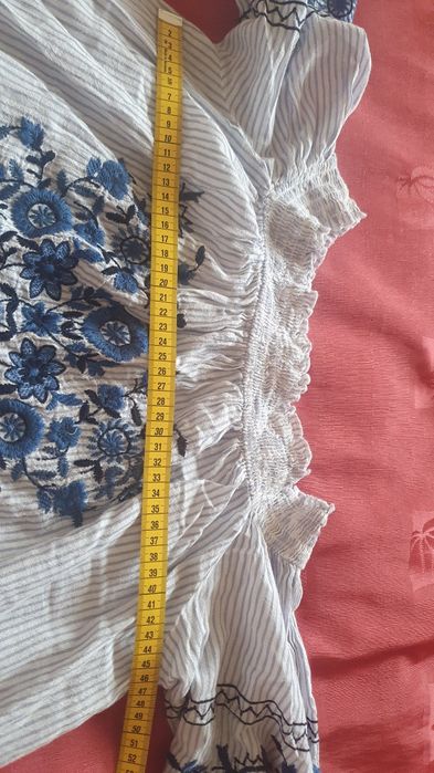 Rochita noua larga bumbac cu broderie bleu S-L