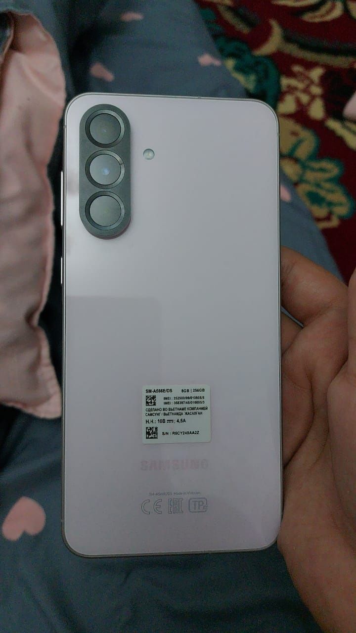 Samsung A56 почти новый