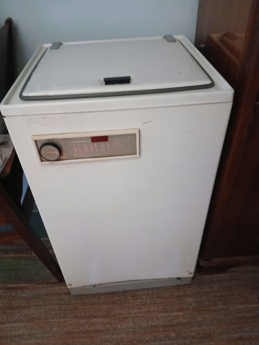 Masina de spălat rufe Albalux 9