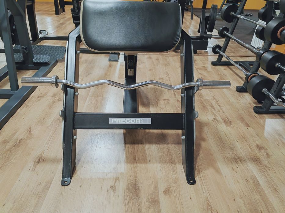 Bancă Scott biceps PRECOR Icarian line, sali fitness, culturism