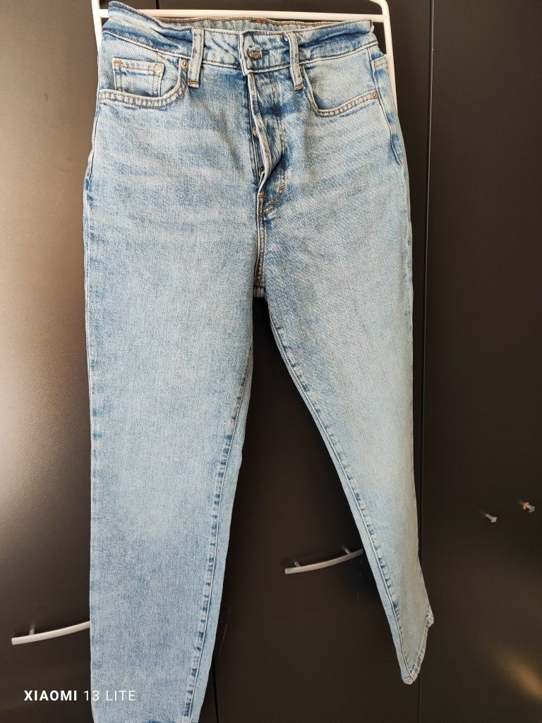 Дънки H&M MOM Jeans