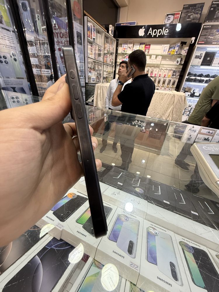 Iphone 15 pro 128gb qora 90%