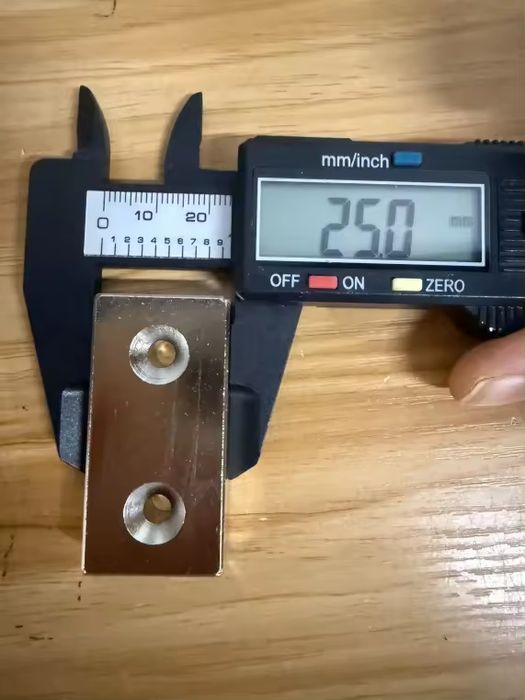 Neodimiy magnit. N52M