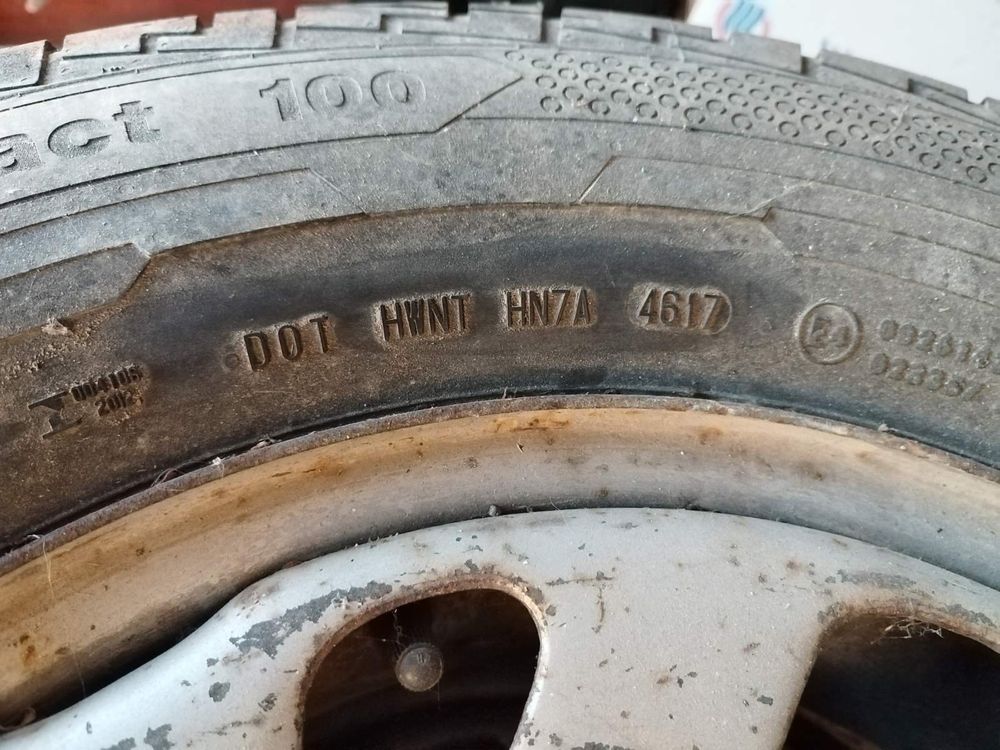 Продавам гуми/джанти за JEEP, Vitara