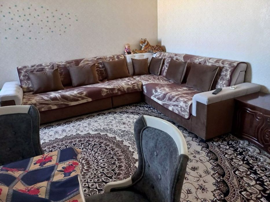 Arzon kvartira shayxontohur 2 xona pul zarir  srochna - Metro tinchlik