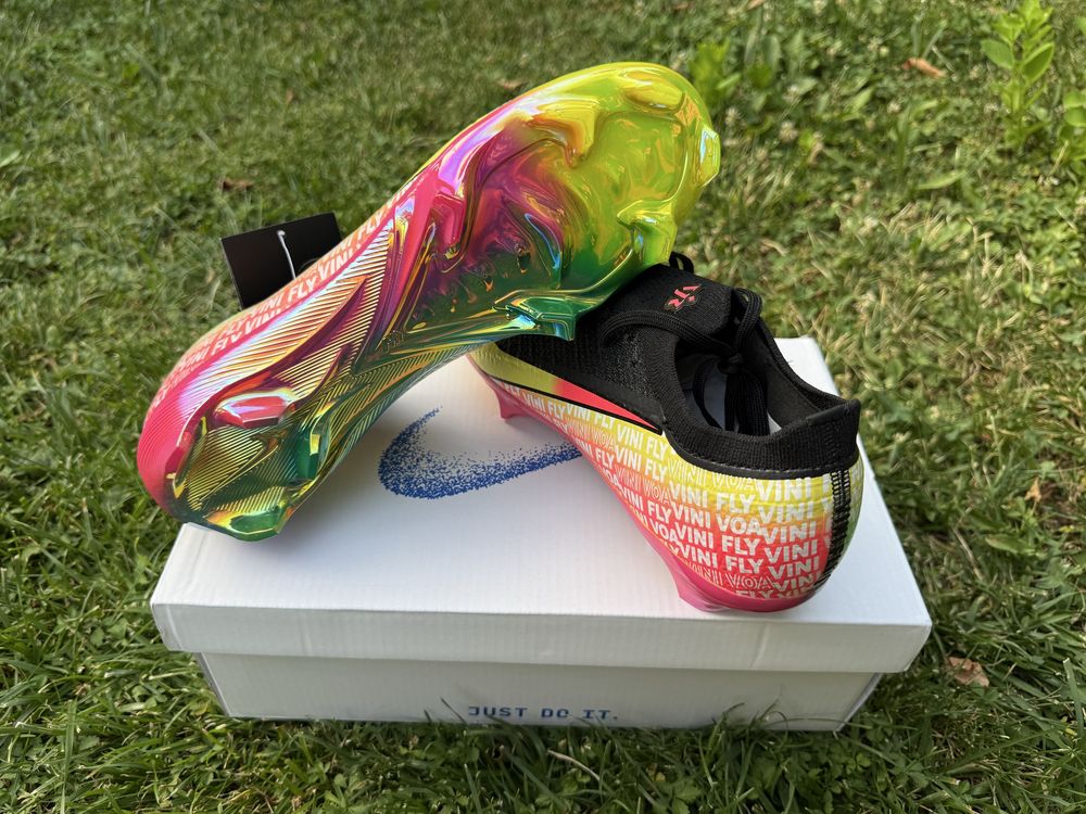 Чисто нови бутонки nike elite!!!