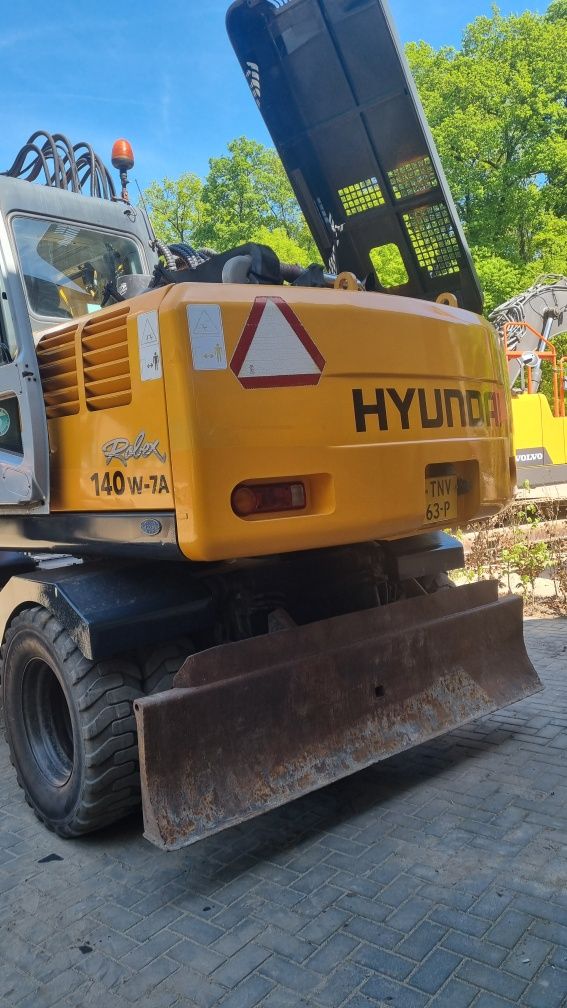 Excavator Hyundai Robex  140w- 7A