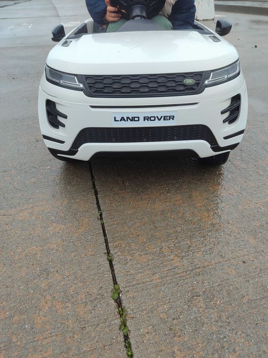 Mașinuță electrică LAND ROVER cu telecomanda