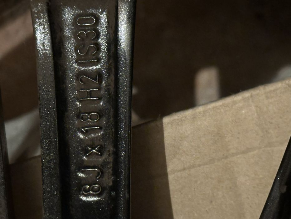 Продавам части за BMW G30 (5 Series)