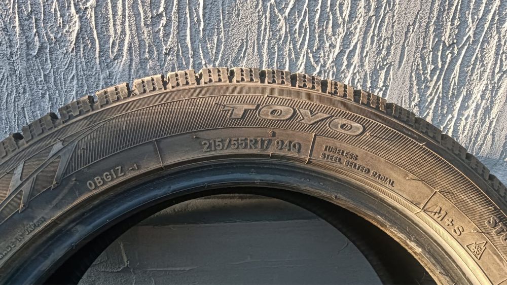 Продам шины тойота зимние Toyota Toyo