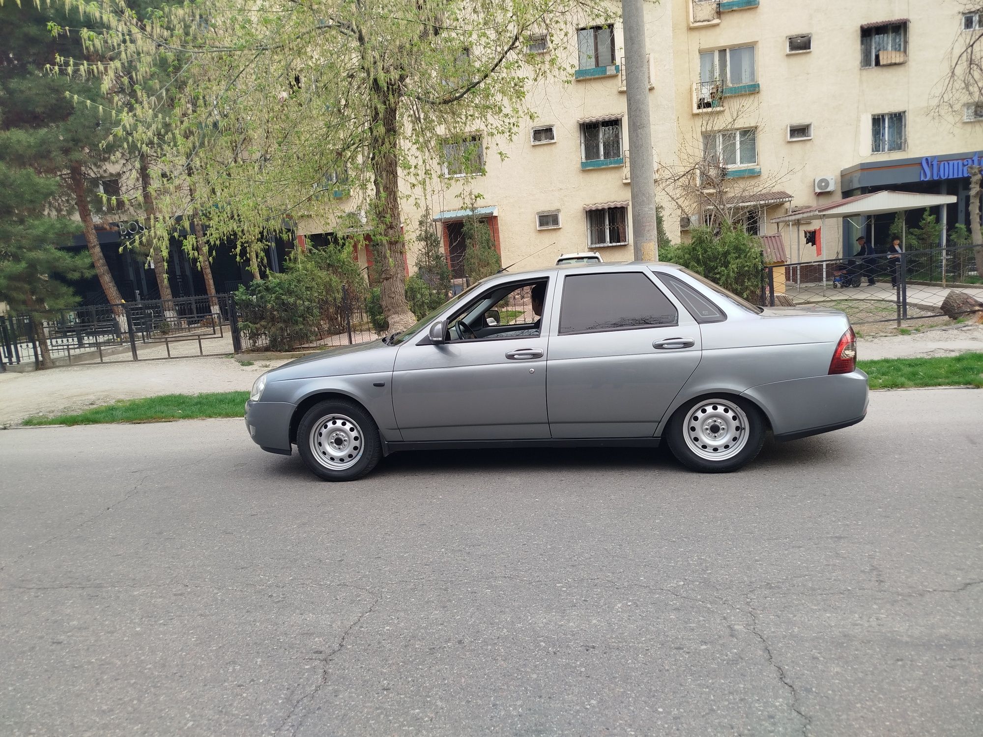 Priora Metan gaz qoyilgan Moshna radnoy kraska mator zavod