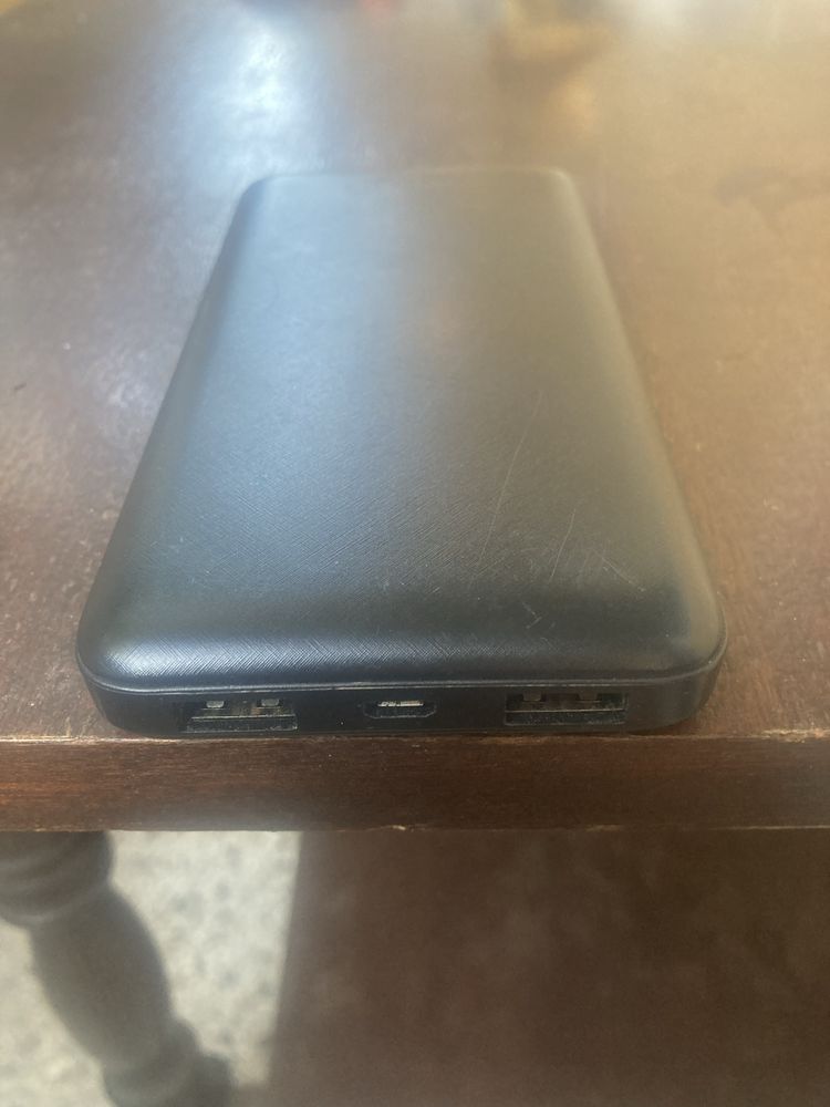 Външна батерия White 10 000 mAh