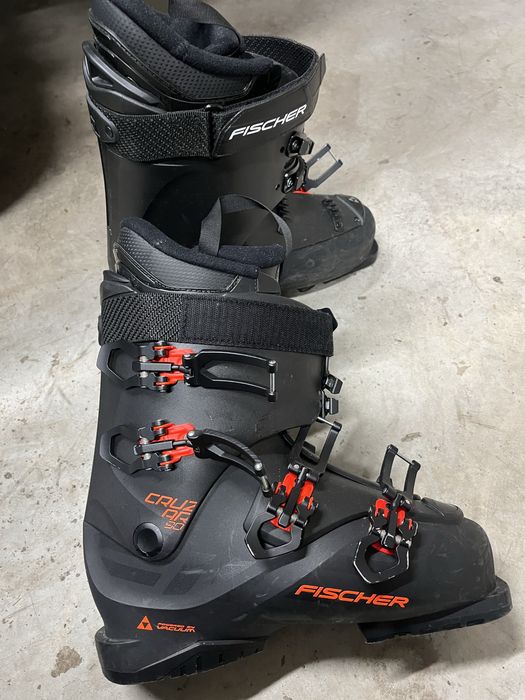 Ски обувки Fischer Cruzar 90 , 27.5 Mondo