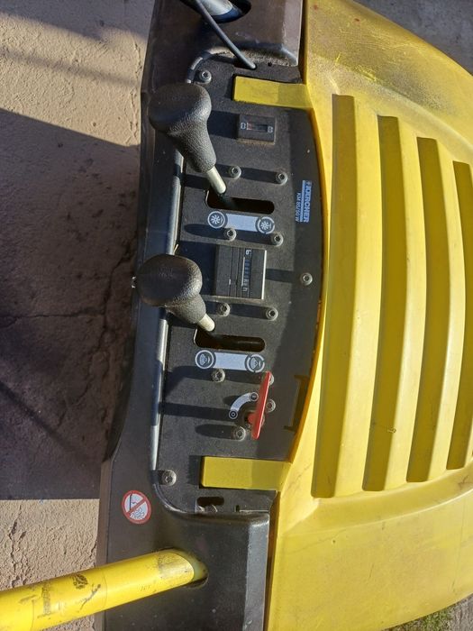 Karcher matura  hale curti mari