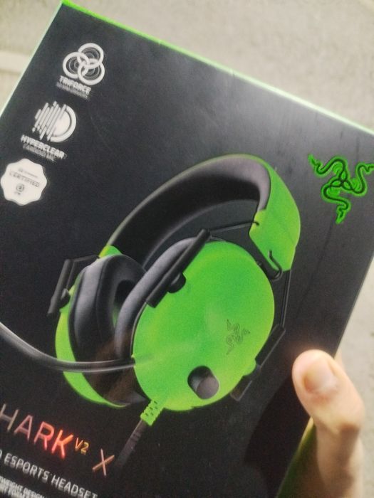 Наушники razer blackshark v2 x green