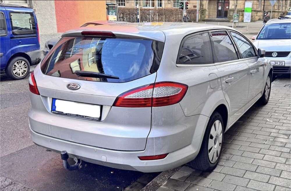Se vinde ford mondeo 2.0 din 2008 urgent masina este in stare buna