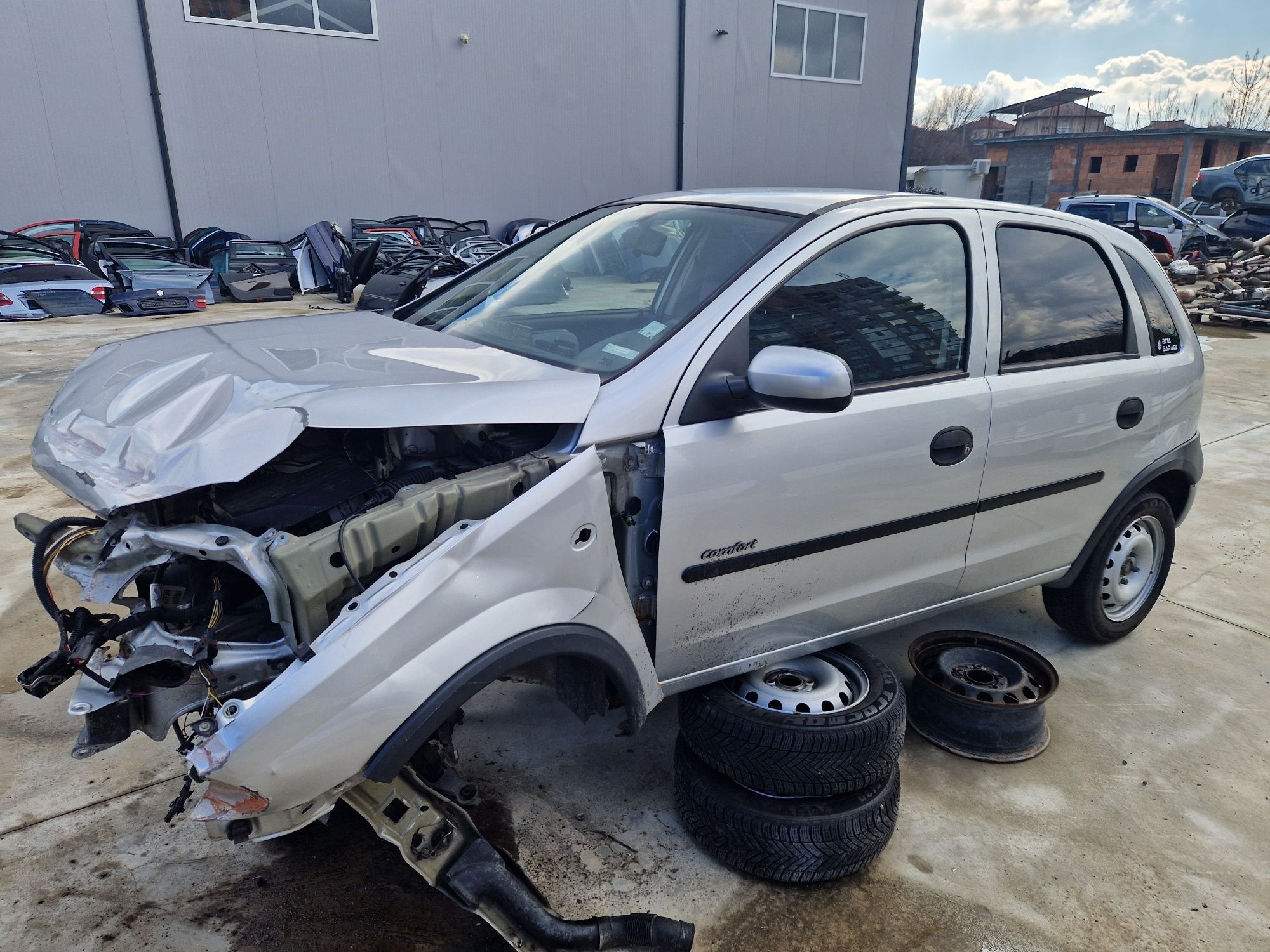 Opel Corsa 1.7 DTI (НА ЧАСТИ)