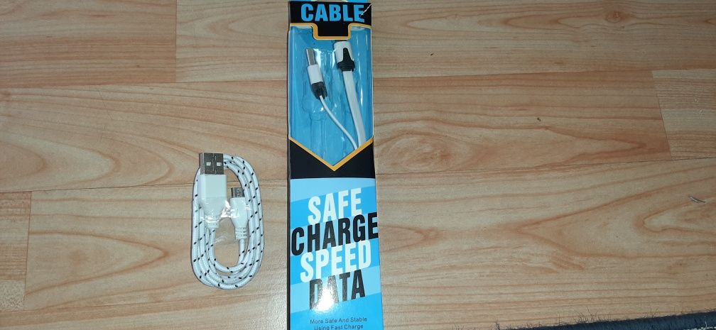 Accesorii telefone : incarcatoare/cabluri de date/castii etc