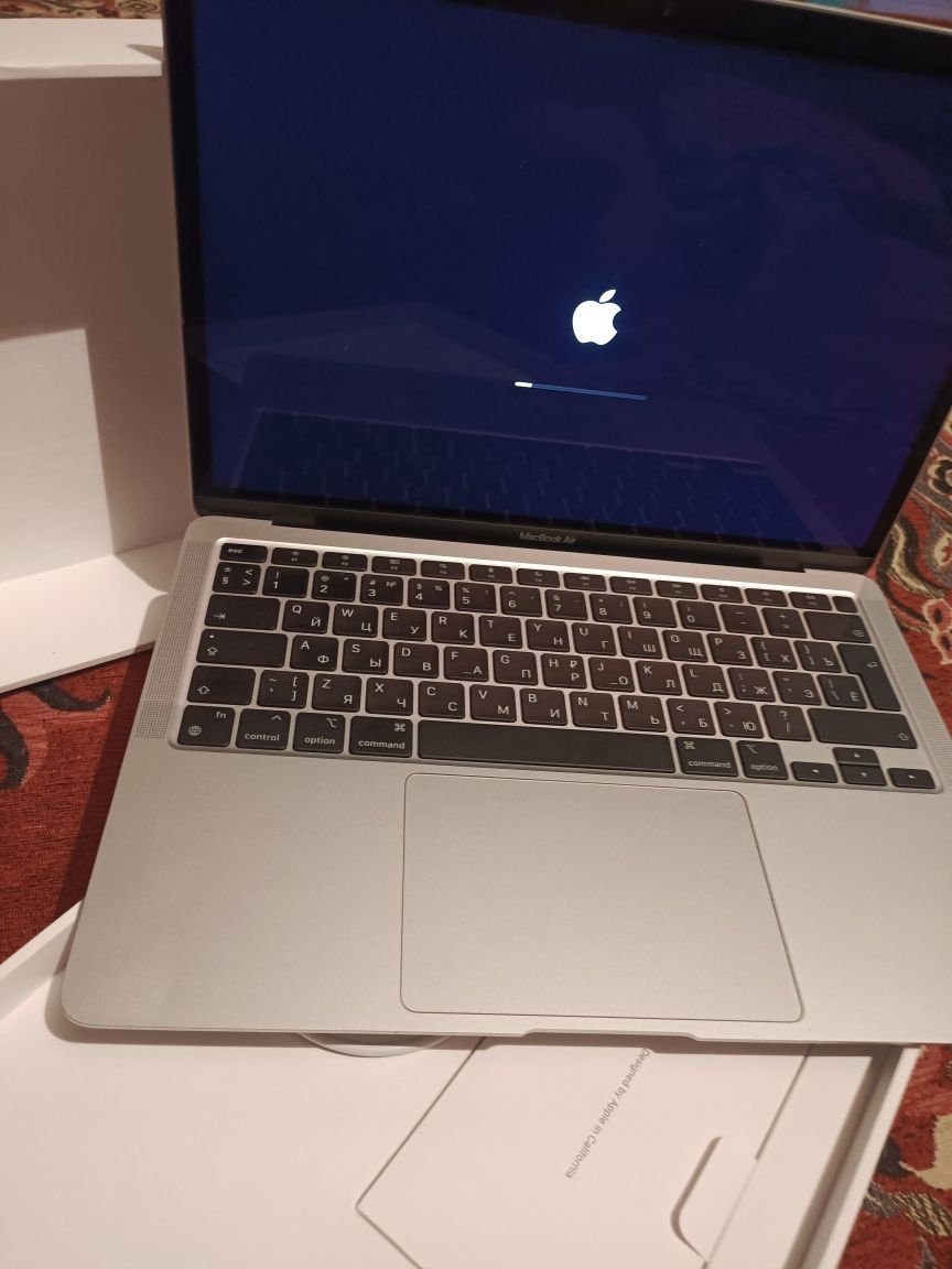 Ноутбук Apple MacBook Air 13 MGN63 серый