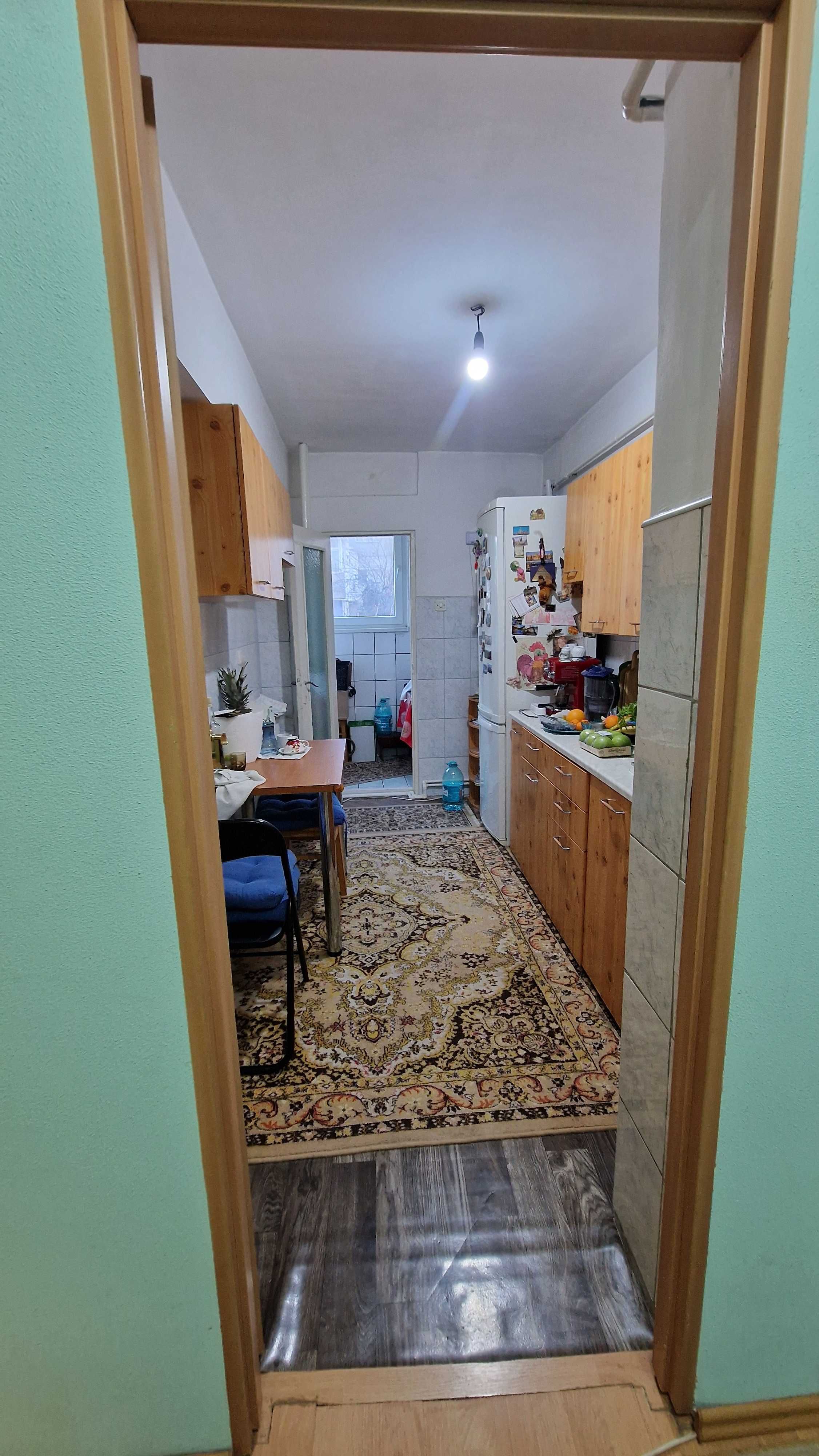 PROPRIETAR vand Apartament 2 camere - decomandat, Micro 18, Galati