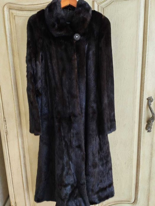 Продаю шубу норковую