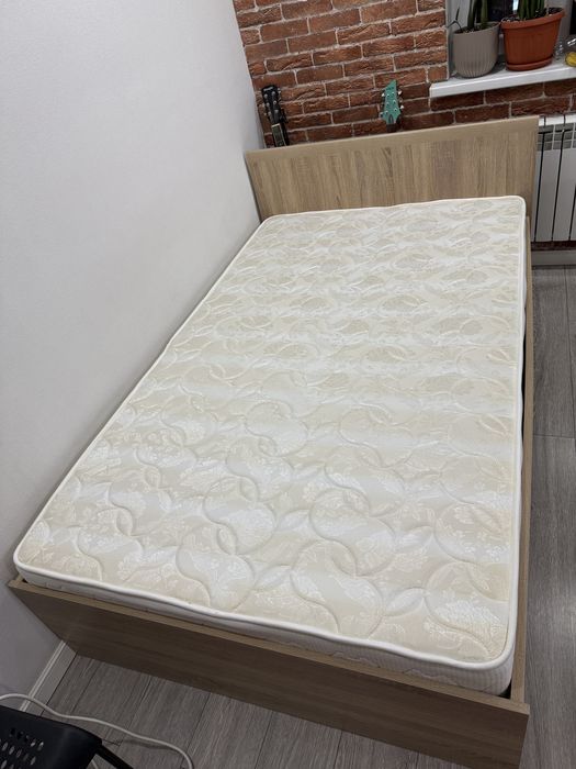 Продается кровать