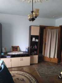 Vand apartament 3 Camere