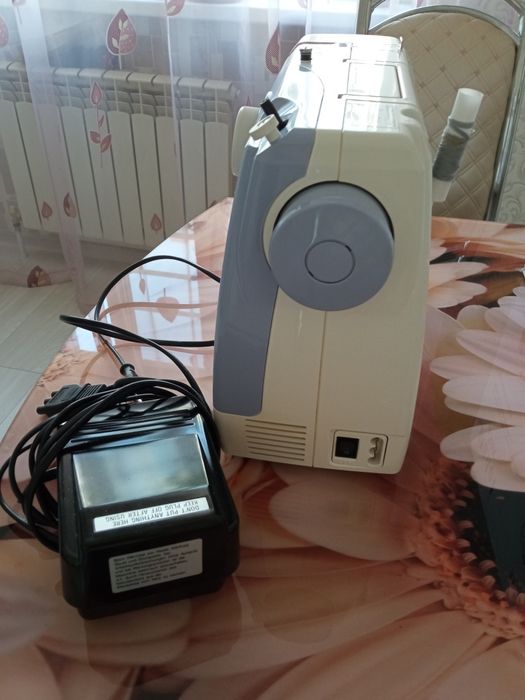 Продажа швейной машинки электрической janome