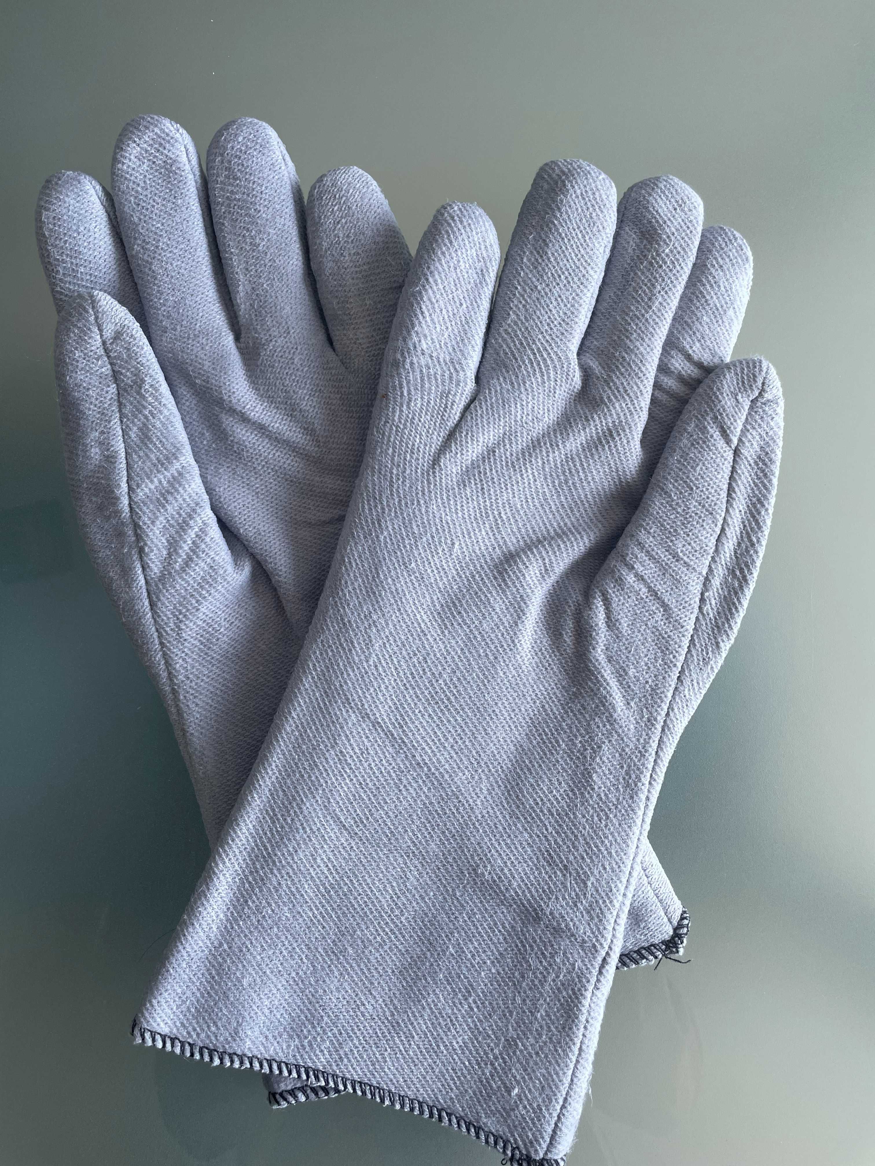Tермозащитни ръкавици с надпис MIWE