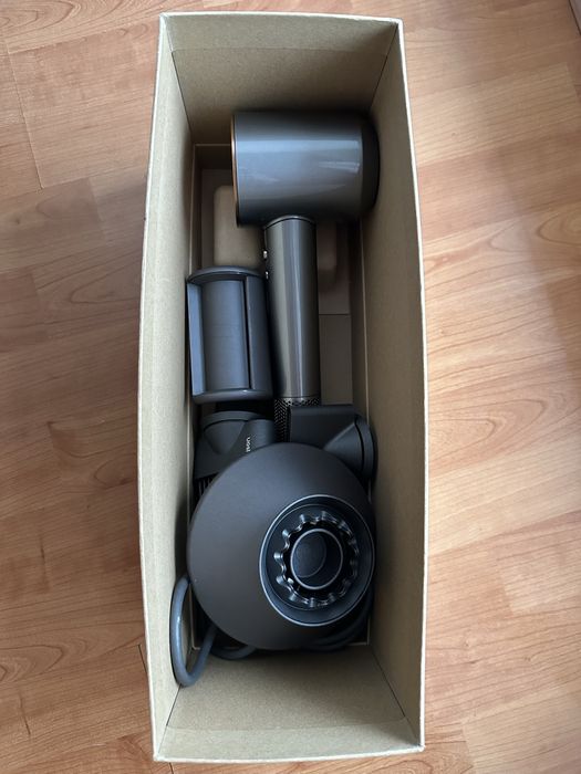 Uscator de par Dyson Supersonic HD07, Cupru