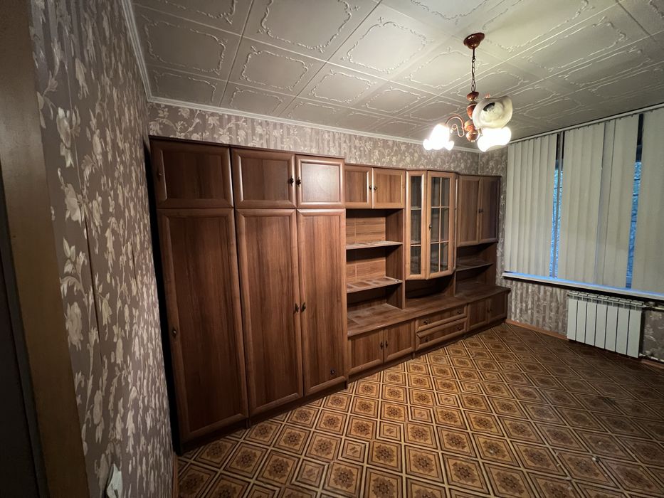 Большой шкаф состаяние отличное