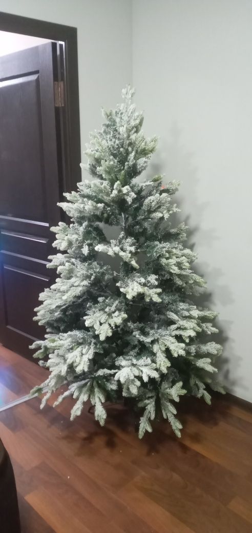 Yangi yil archalari siz xoxlagan razmerdan bor optim va donaga