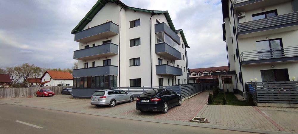 Particular inchiriez garsoniera Sanpetru Residence