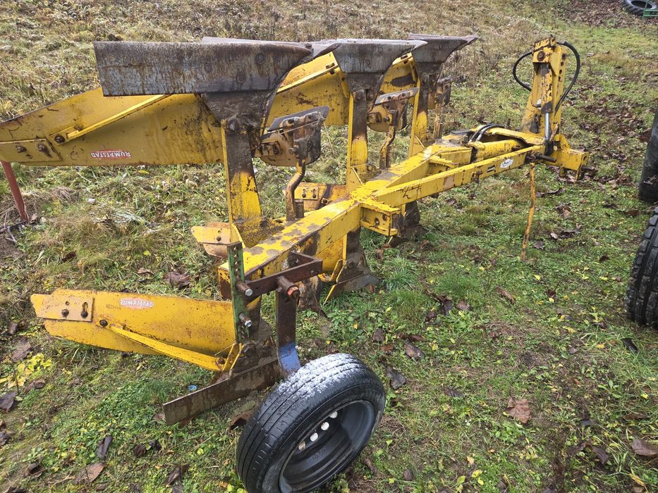 Plug reversibil trei brezde