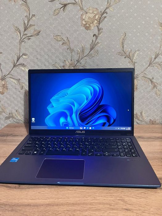 ASUS X515 EA ноутбук!! Состояние отличное