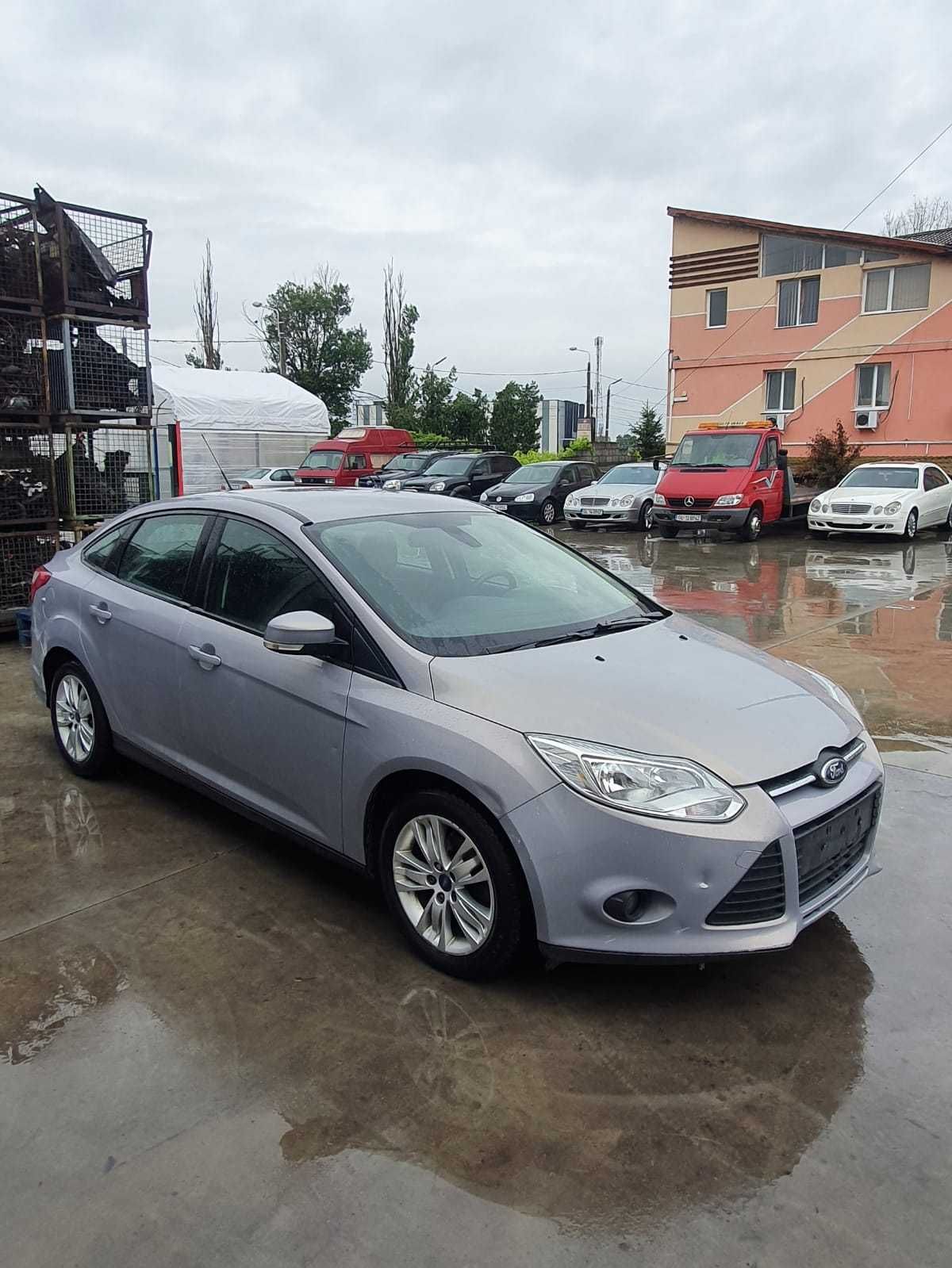 Ford focus mk3 AN 2013 MOTOR EURO 5 Dezmembrez/Dezmembram