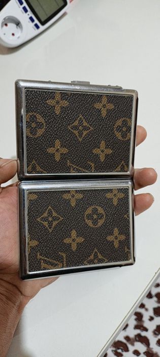 Продаётся портсигар Louis Vuitton