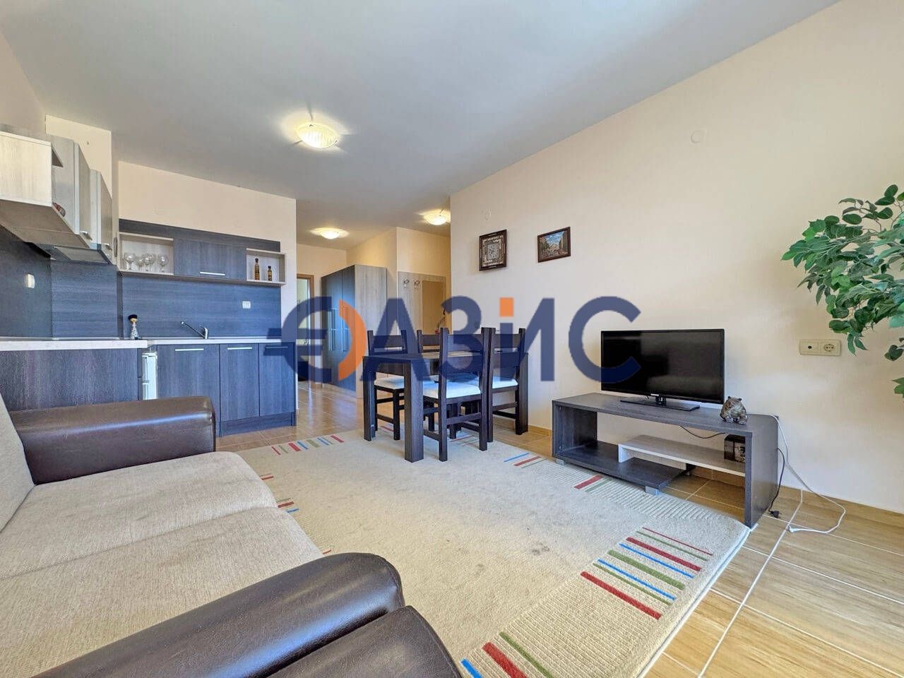 Продава се Двустаен апартамент в Свети Влас - 69 кв.м за 1595 €/кв.м - Снимка #2